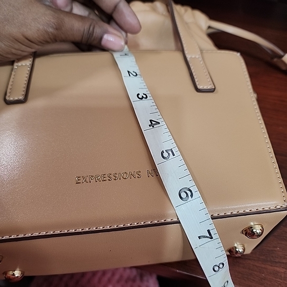 Express NYC Brand new bucket bag - Picture 3 of 13